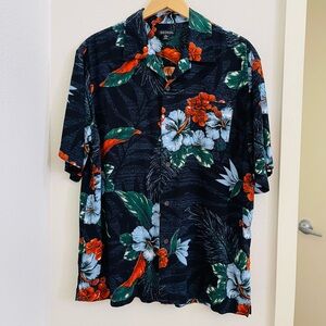 George Men’s Hawaiian Short-Sleeve Shirt in Size Large